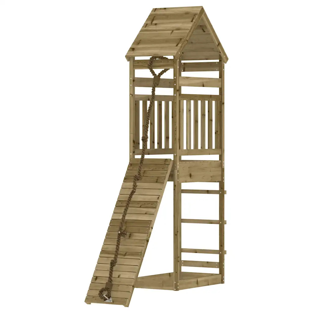 Spielturm aus Kiefernholz mit schräger Kletterwand in seitlicher Ansicht