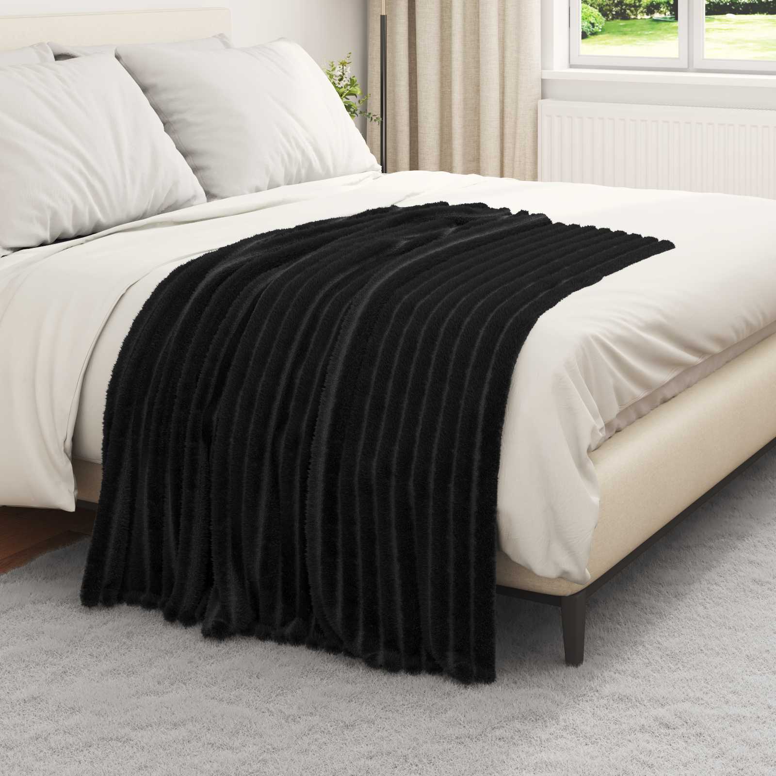 Überwurfdecke Schwarz 150 x 130 cm Fleece