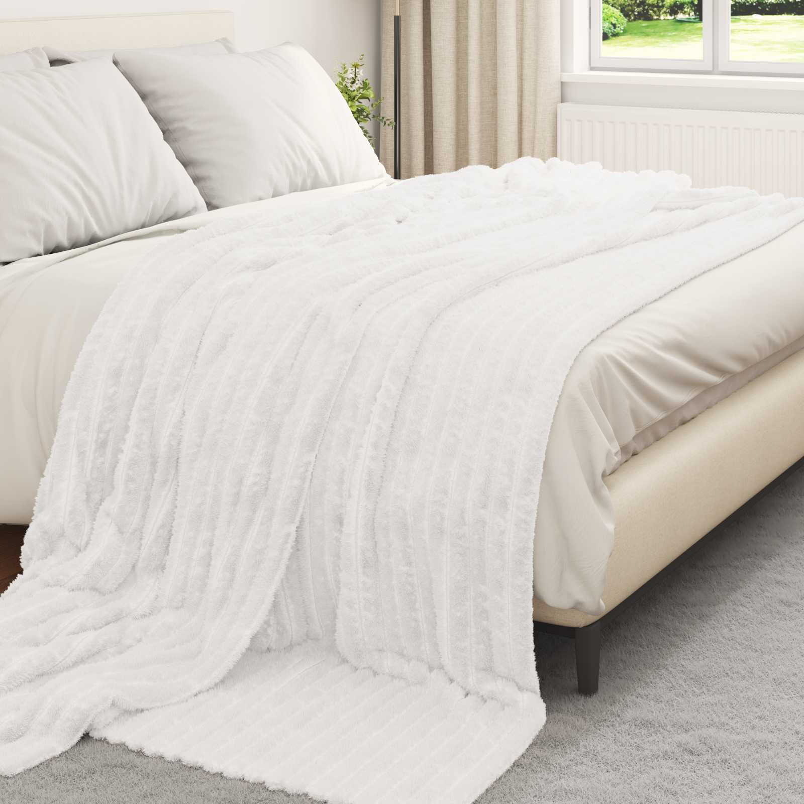 Überwurfdecke Weiß 240 x 220 cm Fleece
