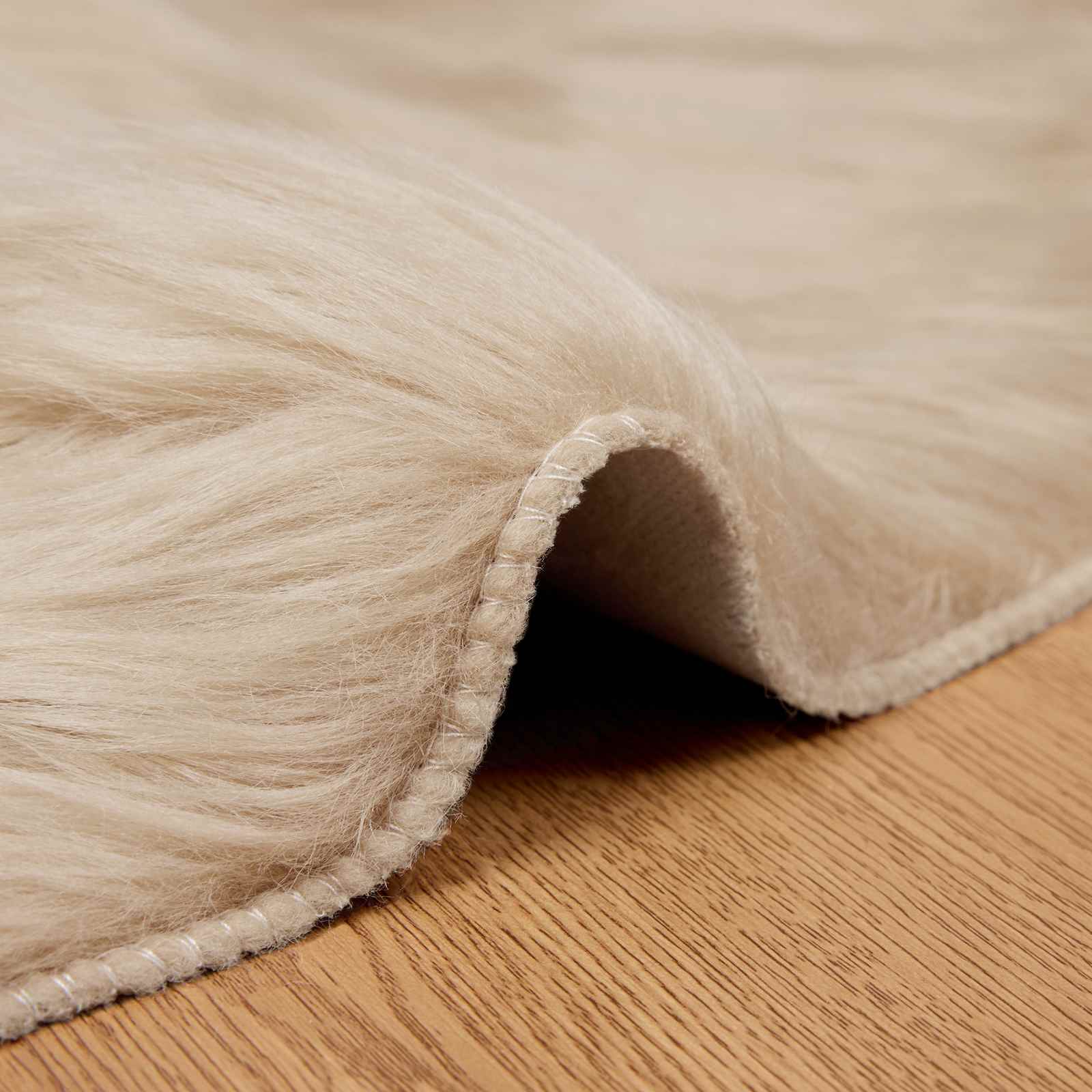 Teppich aus Kunstschaffell TAFALLA Beige Ø 200 cm Polyester