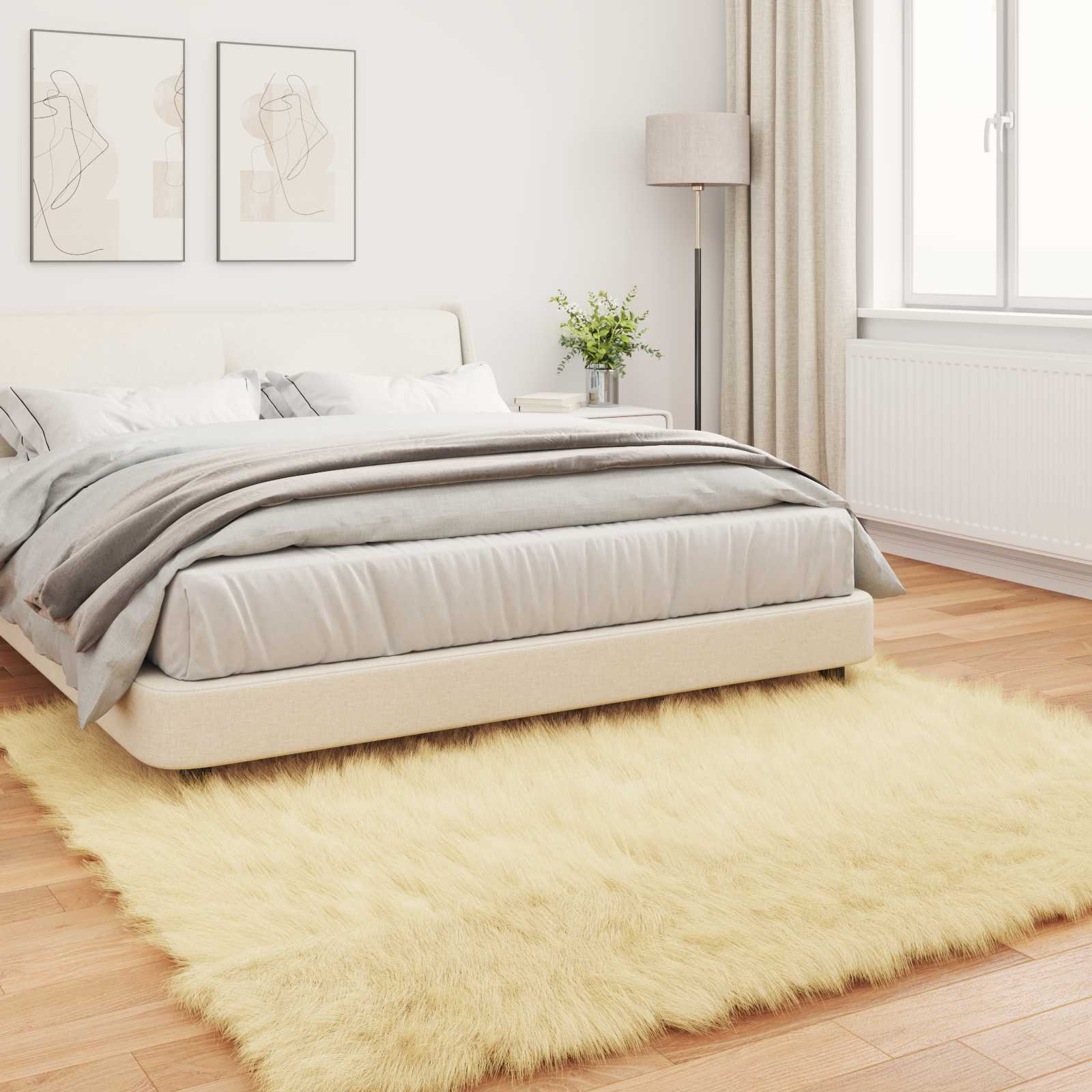 Teppich aus Kunstschaffell TAFALLA Creme 240 x 240 cm Polyester