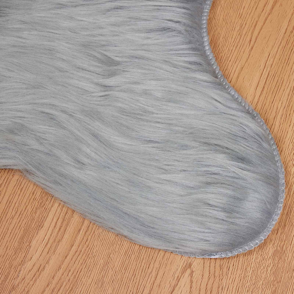 Teppich aus Kunstschaffell TAFALLA Grau 80 x 120 cm Polyester
