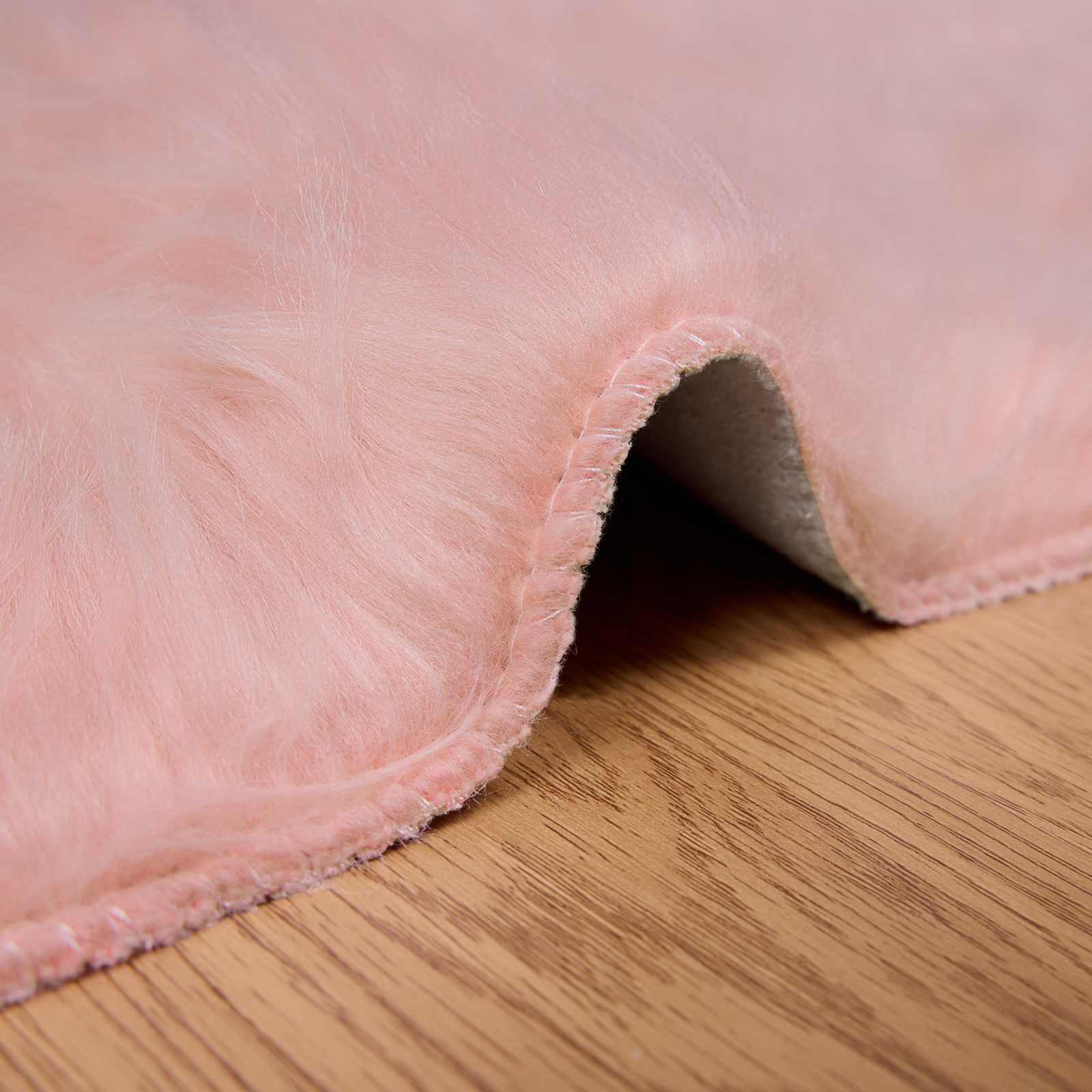 Teppich aus Kunstschaffell TAFALLA Rosa 240 x 240 cm Polyester