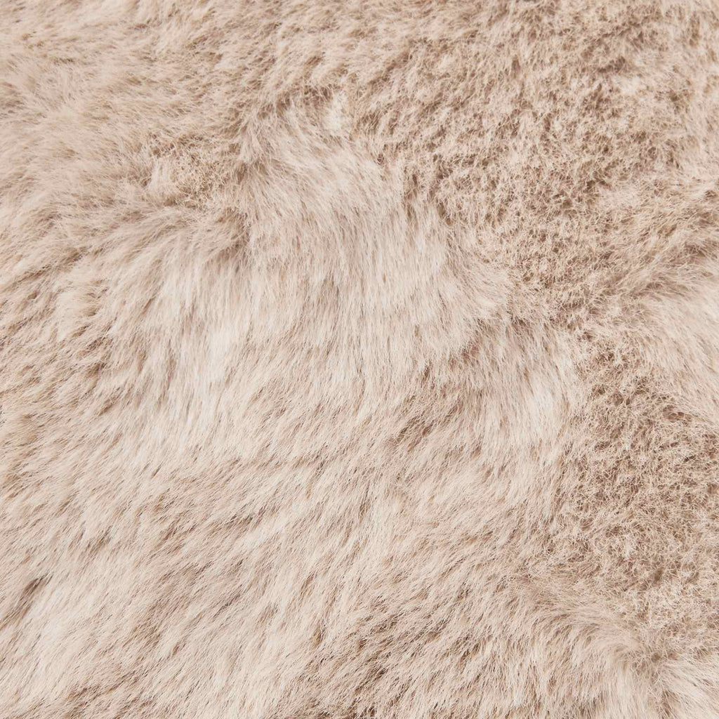 Rutschfester Teppich aus Kunstkaninchenfell OLITE Taupe