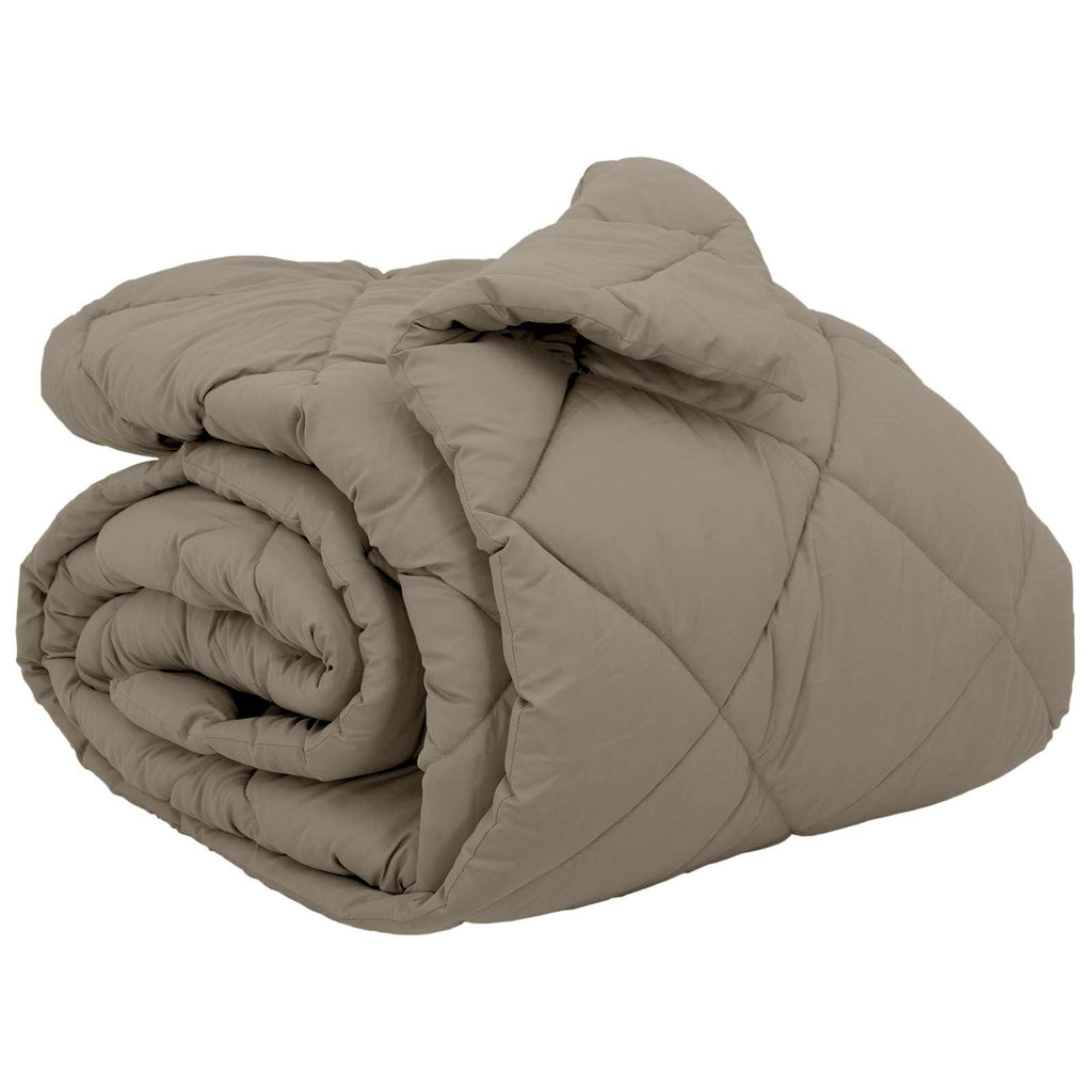 Winterbettdecke Hellgrau 220 x 260 cm Mikrofaser
