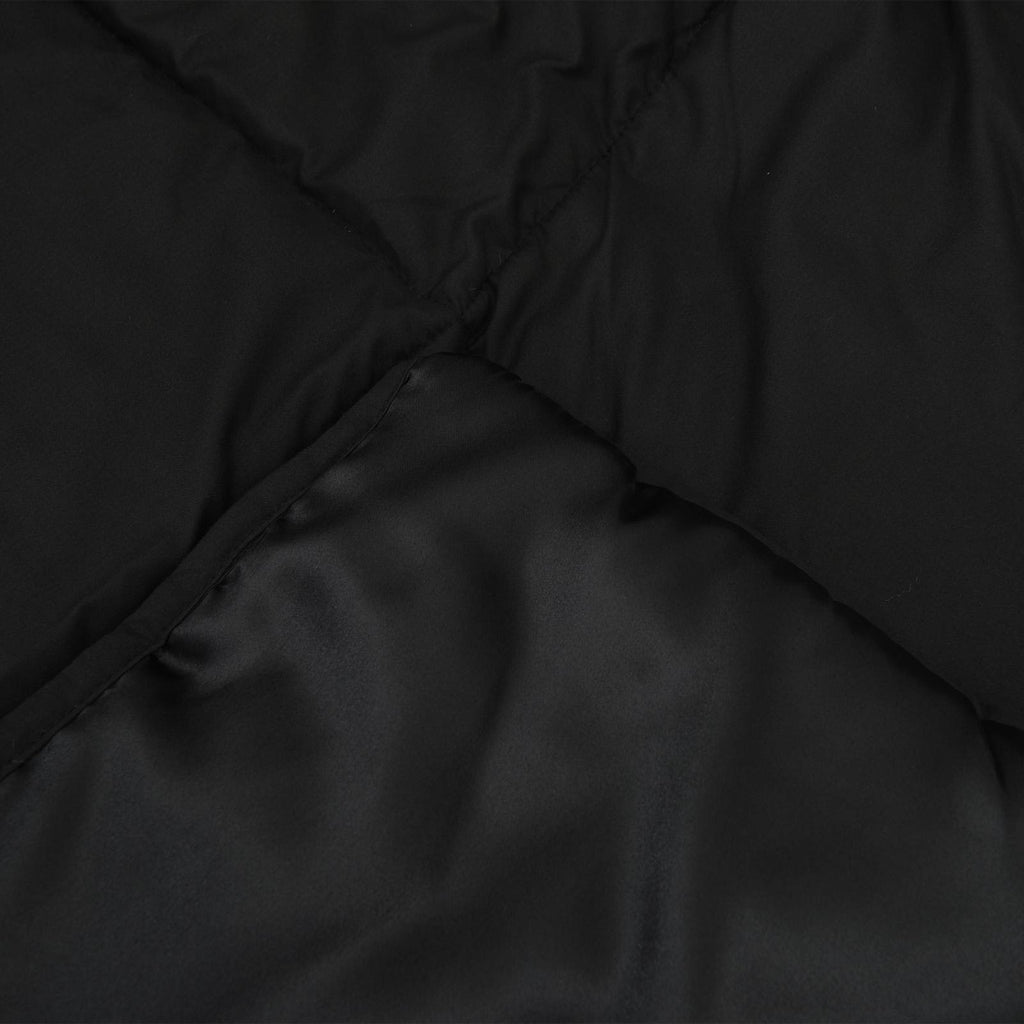 Ganzjahresbettdecke Schwarz 155 x 220 cm Satin und Mikrofaser
