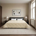 Winterbettdecke Creme 200 x 240 cm Mikrofaser und Teddy-Fleece